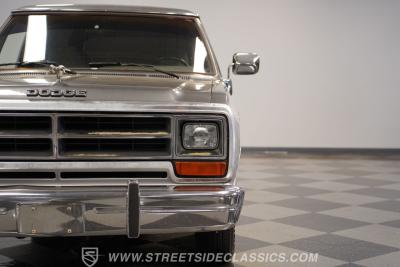 1990 Dodge Ramcharger LE 150