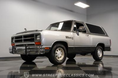 1990 Dodge Ramcharger LE 150