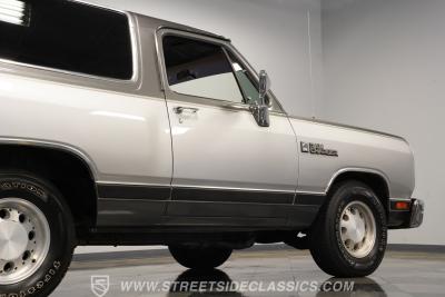 1990 Dodge Ramcharger LE 150