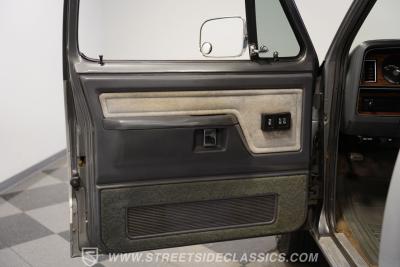 1990 Dodge Ramcharger LE 150