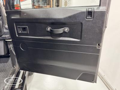 2004 Land Rover Defender