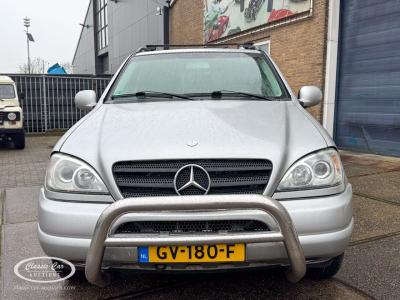 2000 Mercedes - Benz 320