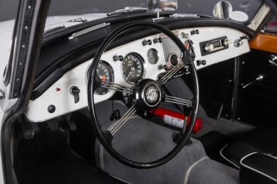 1959 MGA RESTORED COUPE A COUPE