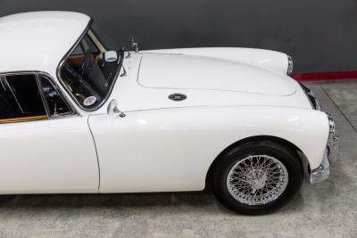 1959 MGA RESTORED COUPE A COUPE