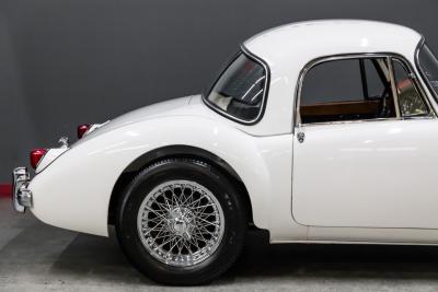 1959 MGA RESTORED COUPE A COUPE