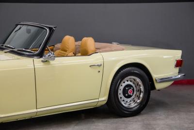 1971 Triumph FUEL INJECTED OVERDIVE TR6