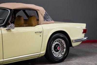 1971 Triumph FUEL INJECTED OVERDIVE TR6