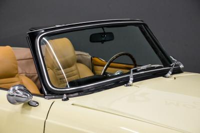 1971 Triumph FUEL INJECTED OVERDIVE TR6