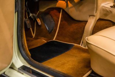 1971 Triumph FUEL INJECTED OVERDIVE TR6