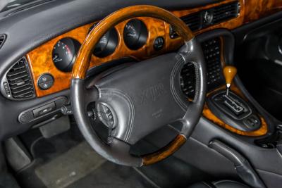 1999 Jaguar XJR SUPERCHARGED V8