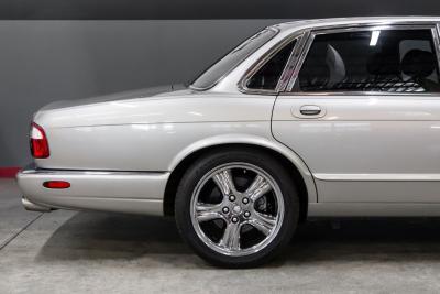 1999 Jaguar XJR SUPERCHARGED V8