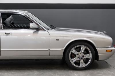 1999 Jaguar XJR SUPERCHARGED V8
