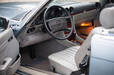1986 Mercedes - Benz 560 SL