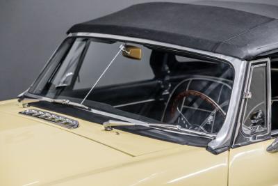 1968 MG MGB with OVERDRIVE