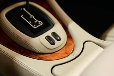 1999 Jaguar XJR SUPERCHARGED V8