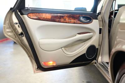 1999 Jaguar XJR SUPERCHARGED V8