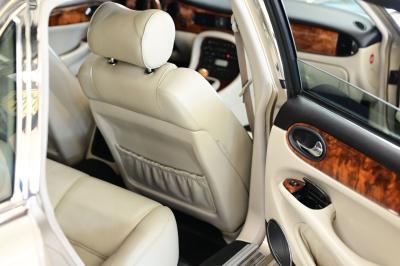 1999 Jaguar XJR SUPERCHARGED V8