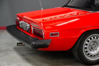 1975 Alfa Romeo 2000 Spider Veloce