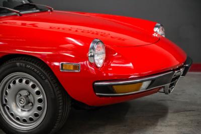 1975 Alfa Romeo 2000 Spider Veloce