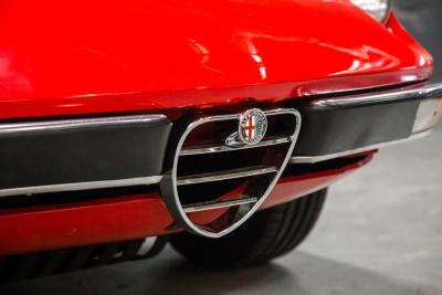 1975 Alfa Romeo 2000 Spider Veloce