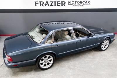 2001 Jaguar XJR SUPERCHARGED V8
