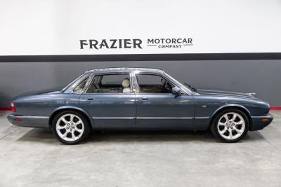 2001 Jaguar XJR SUPERCHARGED V8