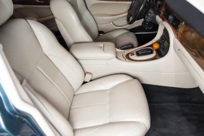 2001 Jaguar XJR SUPERCHARGED V8