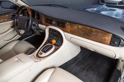 2001 Jaguar XJR SUPERCHARGED V8