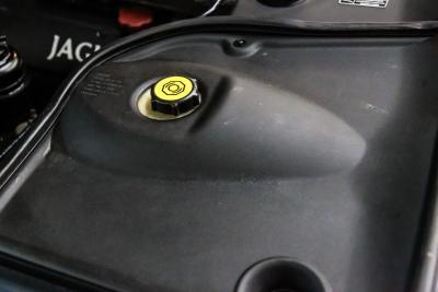 2001 Jaguar XJR SUPERCHARGED V8