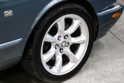 2001 Jaguar XJR SUPERCHARGED V8