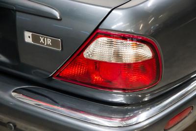 2001 Jaguar XJR SUPERCHARGED V8