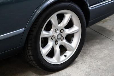 2001 Jaguar XJR SUPERCHARGED V8