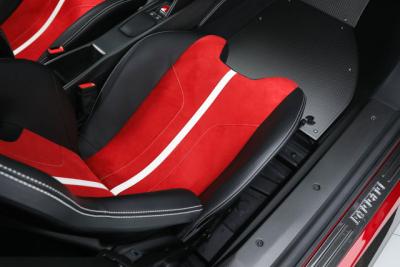 2020 Ferrari 488 PISTA