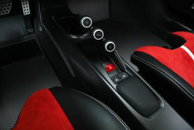 2020 Ferrari 488 PISTA