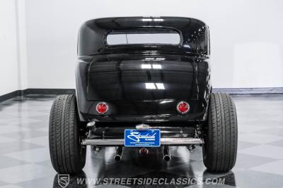 1932 Ford 3-Window Coupe