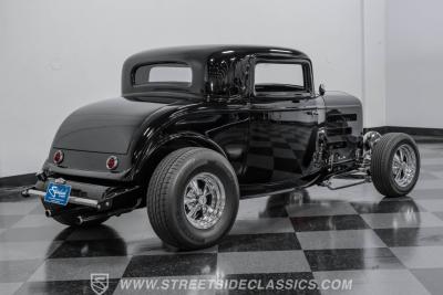1932 Ford 3-Window Coupe