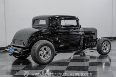 1932 Ford 3-Window Coupe