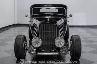 1932 Ford 3-Window Coupe