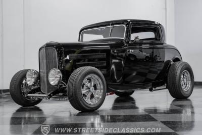1932 Ford 3-Window Coupe