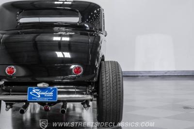 1932 Ford 3-Window Coupe