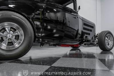 1932 Ford 3-Window Coupe