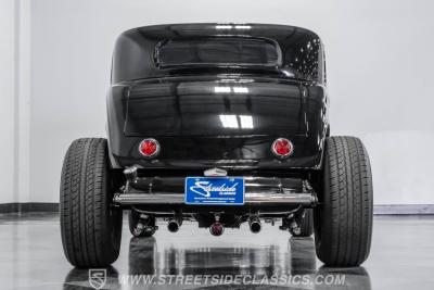 1932 Ford 3-Window Coupe