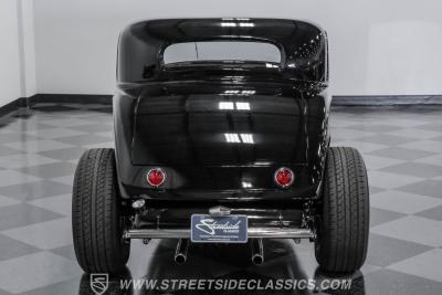 1932 Ford 3-Window Coupe