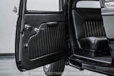 1932 Ford 3-Window Coupe