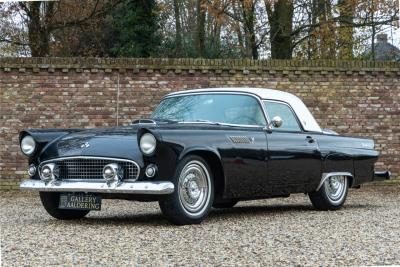 1955 Ford Thunderbird Convertible Coup&eacute; &ldquo;Continental kit&rdquo;