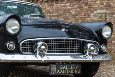 1955 Ford Thunderbird Convertible Coup&eacute; &ldquo;Continental kit&rdquo;