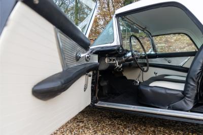 1955 Ford Thunderbird Convertible Coup&eacute; &ldquo;Continental kit&rdquo;