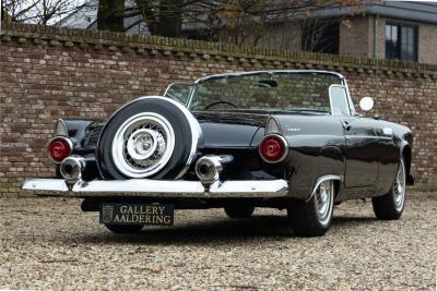 1955 Ford Thunderbird Convertible Coup&eacute; &ldquo;Continental kit&rdquo;