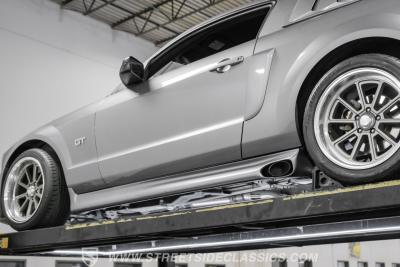 2006 Ford Mustang GT Eleanor Tribute