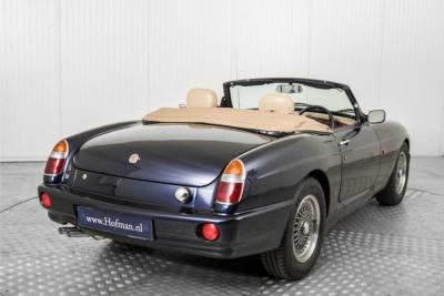 1993 MG RV8